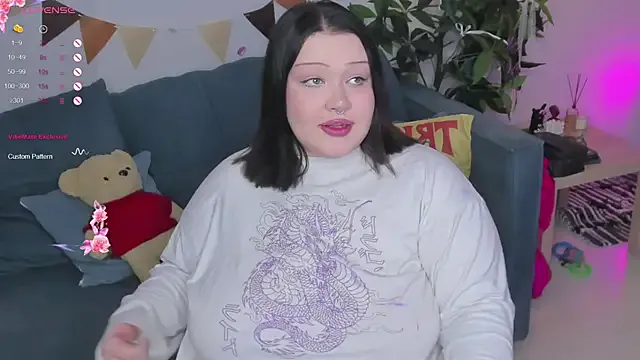 LilyBelll on StripChat 