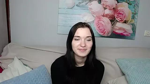 LindaBei from StripChat is Freechat