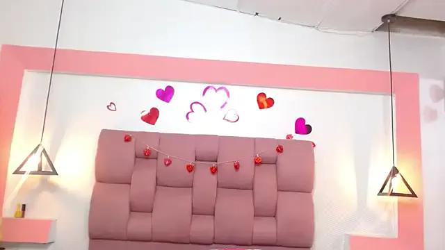 Lindacoopers from StripChat is Freechat