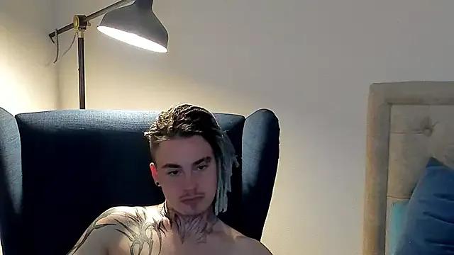 LipEthan from StripChat is Freechat