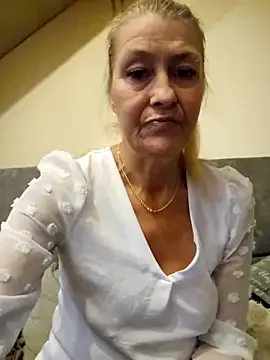 lisalustjouw's avatar