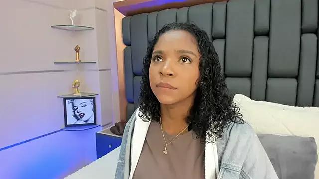 LisaMendez from StripChat is Freechat