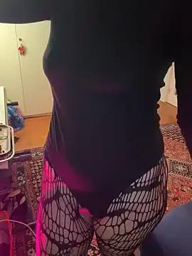 littlewitchxoxo from StripChat is Freechat