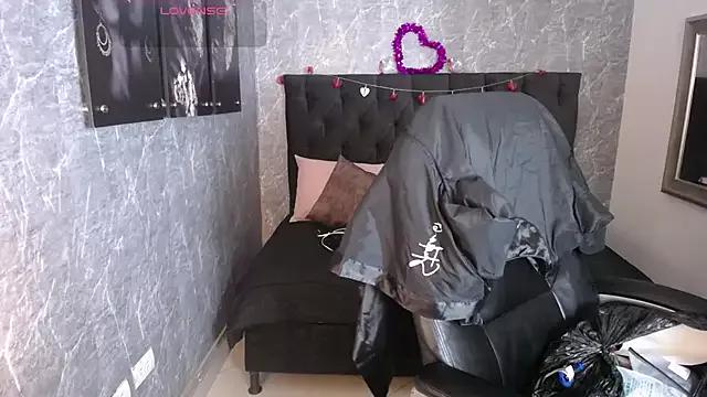 Lizzysnow__ from StripChat