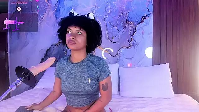 Lolalewis777 from StripChat is Freechat
