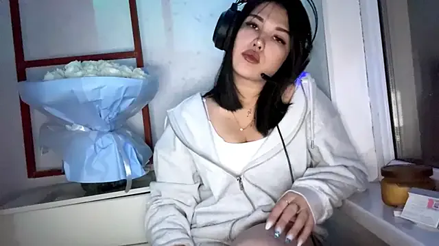 Freechat Lolamein on StripChat