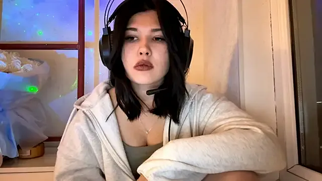 Freechat Lolamein on StripChat