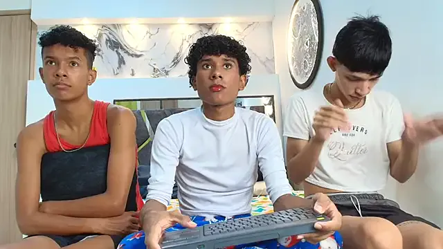 Freechat LONDON_BOYS1 on StripChat