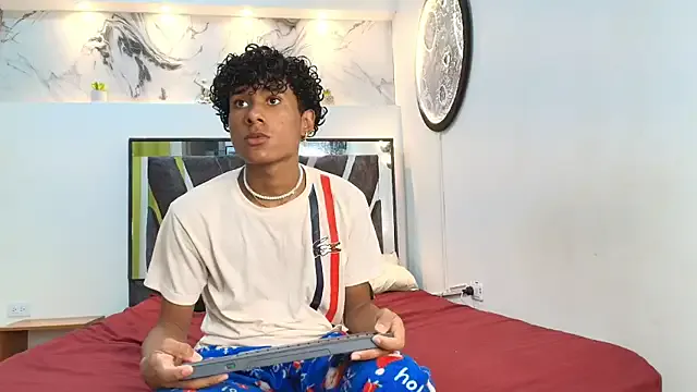 Freechat LONDON_BOYS1 on StripChat