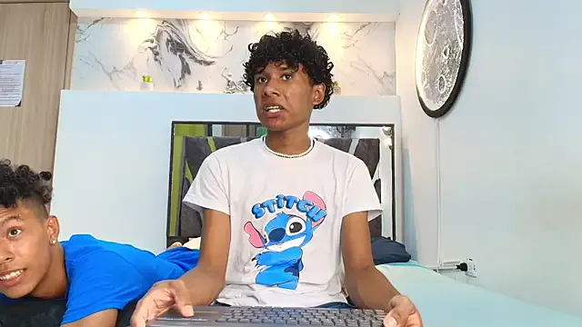 Freechat LONDON_BOYS1 on StripChat