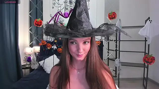 Freechat LoraSunnyy on StripChat