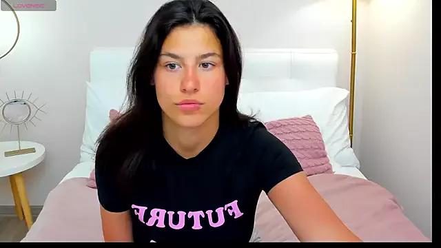 LorenDi from StripChat is Freechat