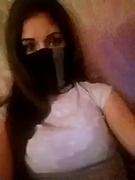 Freechat lorina202 on StripChat