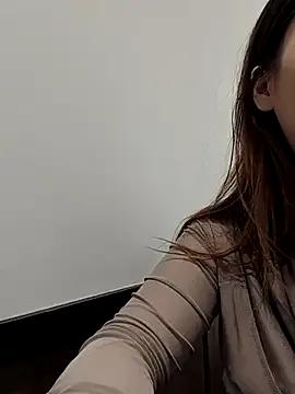 Lovelyanan from StripChat is Freechat