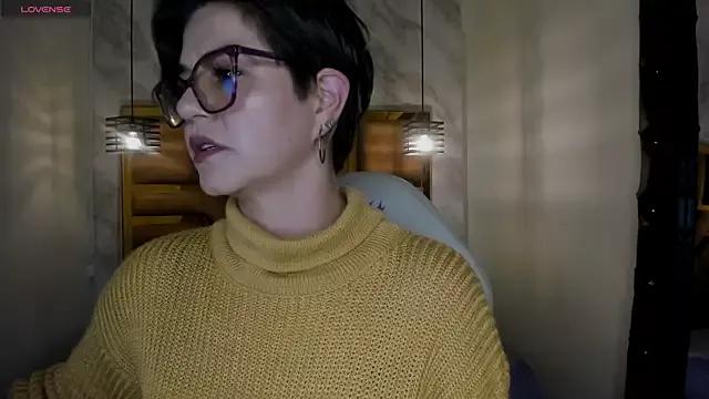 Luciifeer_ from StripChat is Freechat