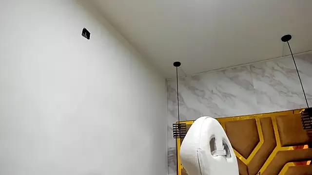 Luciifeer_ from StripChat is Freechat