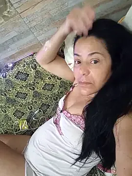 Freechat lucineia7 on StripChat