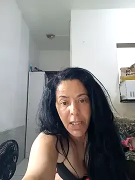 Freechat lucineia7 on StripChat