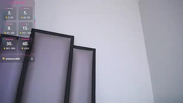 Lucy-23 from StripChat is Freechat