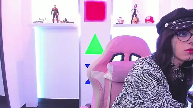 Lullaby_Charade on StripChat 