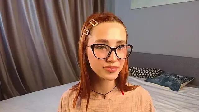 lulu_dallas from StripChat is Freechat
