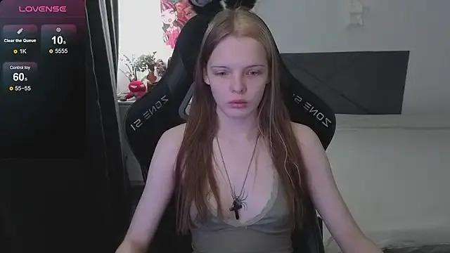 Luna_Navy from StripChat is Freechat