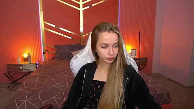 LunaaBliss from StripChat is Freechat