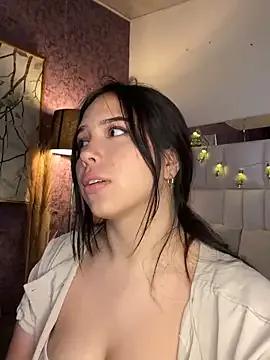 LunaCandy_ from StripChat is Freechat
