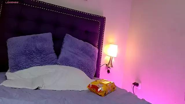 lunadread from StripChat is Freechat