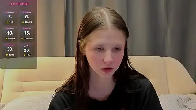 Lunar_x from StripChat is Freechat