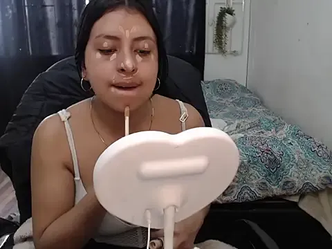 Freechat Lya_Hall_ on StripChat