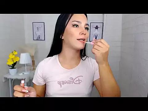 LylianaGirlx from StripChat is Freechat