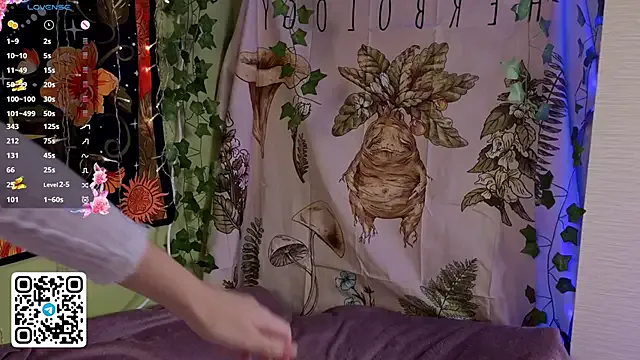 Freechat lyra_thenymph on StripChat