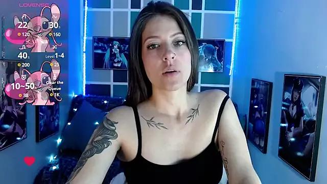 Lyra_Wilden from StripChat is Freechat