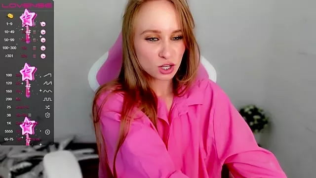 Freechat Mad1en on StripChat