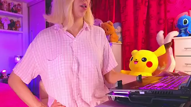 Freechat MadamBarbiee on StripChat