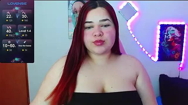 Maddisoon_r from StripChat