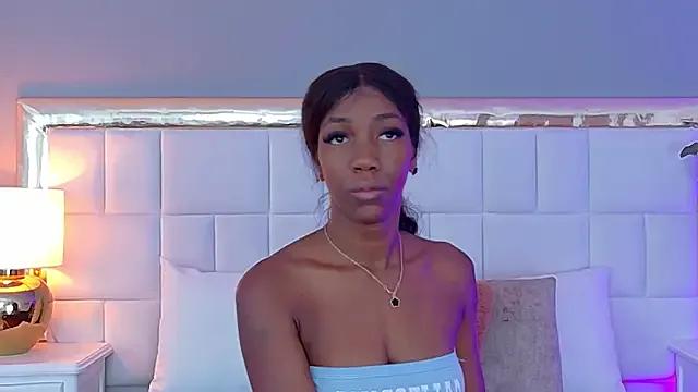 MadeleineHocker from StripChat is Freechat