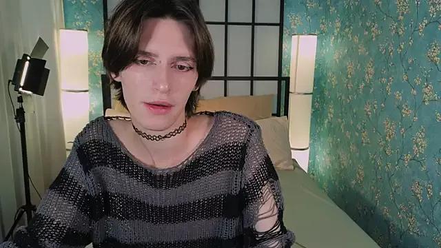 madi_snow from StripChat is Freechat