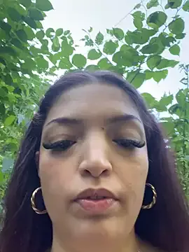 Freechat maj0lie on StripChat