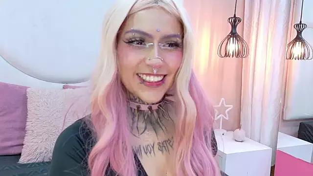 Malory_greyy from StripChat is Freechat