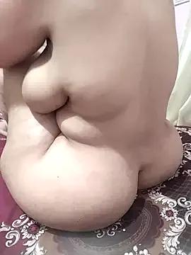 Mama_Queen_ from StripChat is Freechat