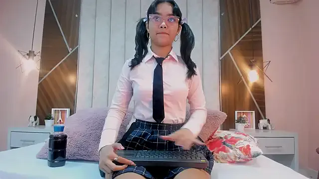 Freechat Mariana-Torres on StripChat