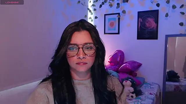 MarilynWhite_ from StripChat is Freechat