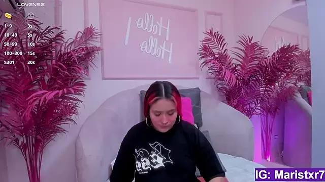 Maristxxr from StripChat is Freechat