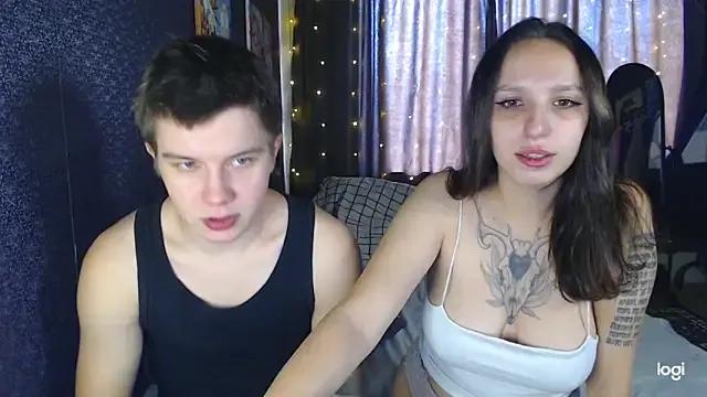 Mark_and_Wendy from StripChat is Freechat