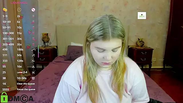MarmaladeStacy from StripChat is Freechat