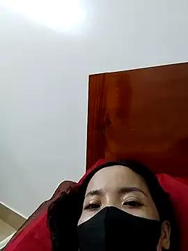 MaryyLy from StripChat is Freechat