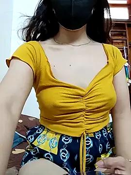 MaryyLy from StripChat is Freechat