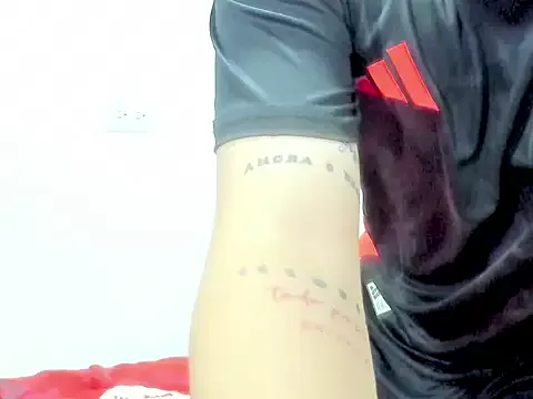 Mattias_91 — undress me